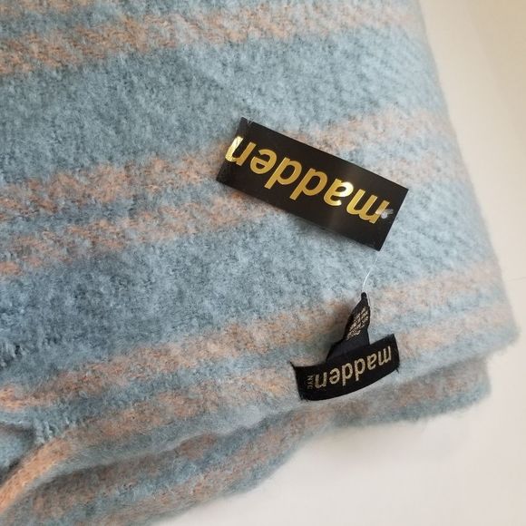 𝅺NWT Madden NYC Blanket Scarf "Muffler" Extra Big & Cozy - Picture 4 of 6